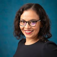 Puede la iA 🤖 convertirse en el verdadero motor del marketing empresarial?  Algunos aún la ven como moda. Otros como amenaza. Yo la veo como la  oportunidad más grande para las marcas