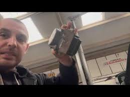 Vauxhall Corsa ABS pump failure no brakes ABS pump replacement #cars  #mechanic #vauxhallcorsa #opel