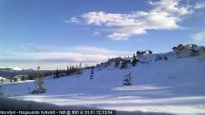 På skisenteret finner du løyper for alle aldre og nivåer. Windy Webcams Gulsvik East Norefjell Hogevarde Hytteomrade Hv Moh
