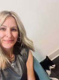 Eric Lahoda's Instagram, Twitter & Facebook