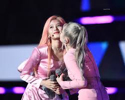 191004 Dahyun Kissing Sana Korean Girl Groups South Korean Girls Concert