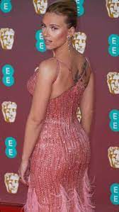 Beautiful Scarlett Johansson Explore The Profile Live Website And Read Latest Celebrity Go Scarlett Johansson Legs Scarlett Johansson Bikini Scarlett Johansson