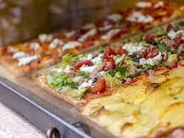 Ho deciso visto il riscontro del mio primo video di crearne un'altro dove mostrare e spiegare la mia ricetta per la pizza in teglia romana.spero con questo. Pizza In Teglia Alla Romana Tutti I Passaggi Per Farla Davvero Bene