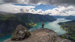 Wow gereja kayu urnes 2. Aufstieg Zum Borestein Traumpanorama Am Sognefjord In Norwegen