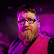 robyn graves (@robyngraves)