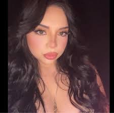 Brittany Bray's Instagram, Twitter & Facebook