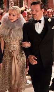 The great gatsby actress wore yet another tuxedo outfit this time. The Great Gatsby Dress Worn By Carey Mulligan Designers Catherine Martin And Miuccia Prada Fotografcilik Soyut Fotografcilik