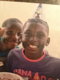 can someone update this old photo?