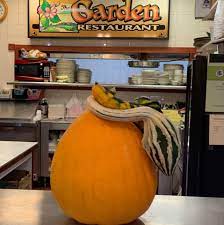 Known for it's cheaply priced food, it was featured in a scene from the 2009 movie the informant starring matt damon, and directed by steven soderbergh. Garden Family Restaurant Home Decatur Illinois Menu Prices Restaurant Reviews Facebook