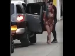 Maybe you would like to learn more about one of these? Yina Calderon Captada En Video Orinando En Plena Calle De Villeta Somosfan Com