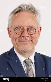 Alain Benoit's Instagram, Twitter & Facebook