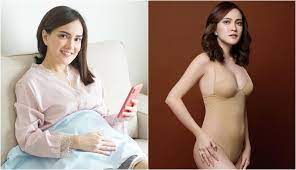 Shandy mengunggah foto sedang mengenakan baju renang atau pakaian sejenis bodysuit berwarna krem. Unggah Foto Maternity 8 Seleb Ini Malah Tuai Hujatan Netizen Boombastis