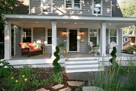 Browse pictures at hgtv of front and backyard landscaping ideas along with hardscape design including water features, pergolas, fire pits and more. Front Porch Garden Ideas Amazing Garden Designs And Layouts