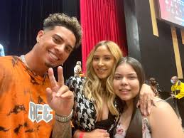 After announcing construction in a video published in march, we the couple revealed they had been. 95v0lq1y7kjhpm