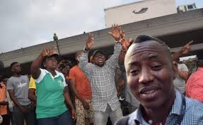 Nigeria police denies shooting sowore. Nigeria Trialwatch Report Released On The Trial Of Journalist Omoyele Sowore In Nigeria Allafrica Com