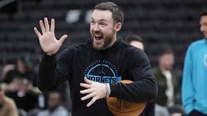Hornets waive Pat Connaughton after Tyus Jones trade