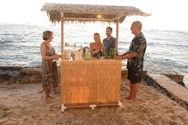 Available in a variety of different convertible setups, our picks include models that stake into the ground, can be set upon a tabletop, and are even flameless. Portable Tiki Bars