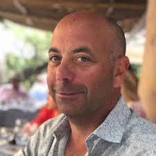 Damon Godfrey's Instagram, Twitter & Facebook