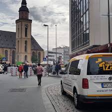 Wir führen individuelle krankentransporte und krankenfahrten für die beförderung von erkrankten menschen unter berücksichtigung der speziellen . Izf Krankenfahrdienst Krankentransport Krankenfahrten Patientenfahrdienst Frankfurt Offenbach Mtk Wiesbaden Gmbh Handicapped Transportation Service In Schwalbach Am Taunus