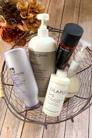 Users rave that this one doesn't weigh hair down, making it the perfect pick for thin hair. The Best Conditioners For Frizzy Hair A Beauty Edit