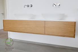 Eiche Holz Waschtisch Massiv Auf Mass Mit Weisser Ablage U Aufsatzbecken Waschtisch Holz Unterschrank Waschtischunterschrank Holz Waschtischunterschrank