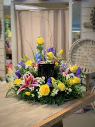 Garden wreaths, cremation flowers, urn flowers. Sympathy Flowers Rambling Rose Florist Gifts Murphy Nc