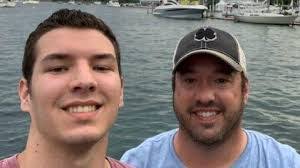 Ellie Everett's Instagram, Twitter & Facebook