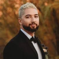 2300+ perfiles de «Aristeo»