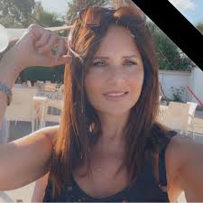 La vittoria dello scudetto da parte del Napoli è un risultato sportivo  straordinario che passa alla storia del calcio italiano. È un  riconoscimento per una squadra e un allenatore che hanno dimostrato