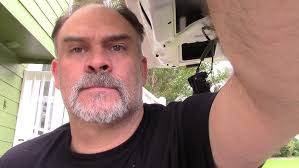 2008 al 2012 jeep liberty como cambiar la puerta del chófer de enfrente