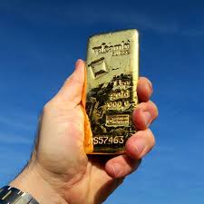 If you need assistance in assessing the gold bar price, or if you should have any issue buying a kilo of gold on apmex.com, we are eager to assist you. 1000g Goldbarren Feingoldbarren 1kg Kilo Barren Gold Esg