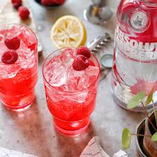 Absolut Raspberri Collins Recipe Raspberry Drink Vodka Recipes Absolut Vodka Flavors