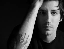 Daniel Vosovic Projects :: Photos, videos, logos, illustrations and  branding :: Behance