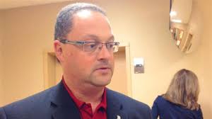 Procès sur l'importation d'alcool au N.-B. : développement économique et  État providence