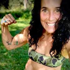 Vicki Webber's Instagram, Twitter & Facebook