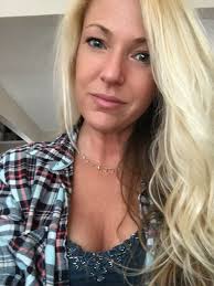 Amanda M. Minton (@amminton)