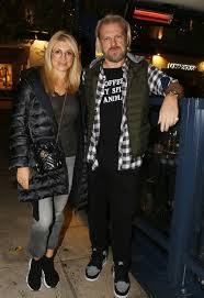 13:25 open 6 037 просмотров. Xristina Polith Kwstas Spyropoylos Gastronomikh Bradia Me Casual Look Marie Claire O Ti Exei Shmasia Gia Tis Gynaikes