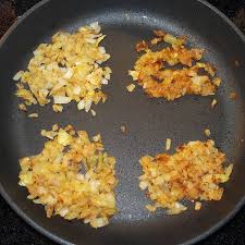The Chemistry Of Browning Foods Includes Tips For Browning Onions Faster Love That Maillard Reaction Food Maillard Reaction Food Chemistry