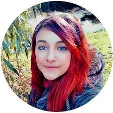 Laura Eifert's Instagram, Twitter & Facebook