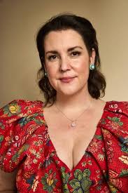 Anyone watching Richard Osman's House of Games this week will be seeing  Kimberley Nixon (known for Cranford, Angus Thongs and perfect snogging and  playing Lush in The Tuckers) apparently she grew up