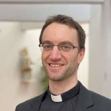 Junger neuer Pfarrer für Pfarreingemeinschaft Auerberg