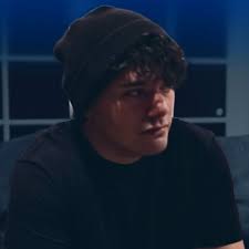 Woke up to some insane news🤯 Becoming a YouTuber felt like a far off dream  but here I am 1 month into the game! 😭🫶🏼 thanks to everyone who supports  my silly