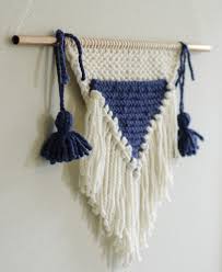 Diy Knitted Wall Hanging Free Pattern Pdf And Photo Tutorial Diy Knitting Wool Wall Hanging Wall Hanging