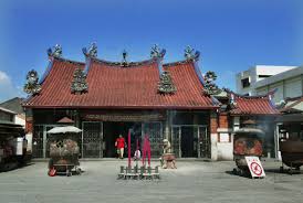 Situated at pitt street, it was first built in 1728 the temple is dedicated to the taoist goddess of mercy, guan yin. Goddess Of Mercy Temple Completed In 1800 Goddess Of Mercy Temple Is The Oldest Chinese Temple In Penang è§é³äº­ å»ºç«äº1883å¹´ é¦ç«é¼ç Langkawi Old Building Tourism