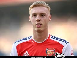 Even if your battery is 1% leave love heart for Chelsea Legends Silver &  Azpilicueta....💙💙