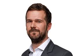 Harry's explosive memoir leaves royals in worst crisis since 1992