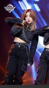 Female Idol Stage Outfits Looks Looks Vintage Roupas