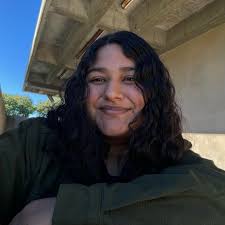 Where to take Quince pictures with tall buildings?