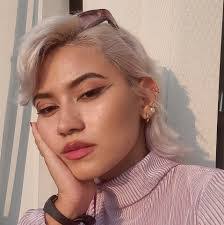 Lesly Arias's Instagram, Twitter & Facebook