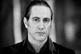 Manuel agnelli (milano, 13 marzo 1966) è un cantautore, musicista, produttore discografico e personaggio televisivo italiano, fondatore e frontman del gruppo alternative rock afterhours. E Ufficiale Manuel Agnelli Degli Afterhours E Il Nuovo Giudice Di X Factor Festival Giudici Cinema